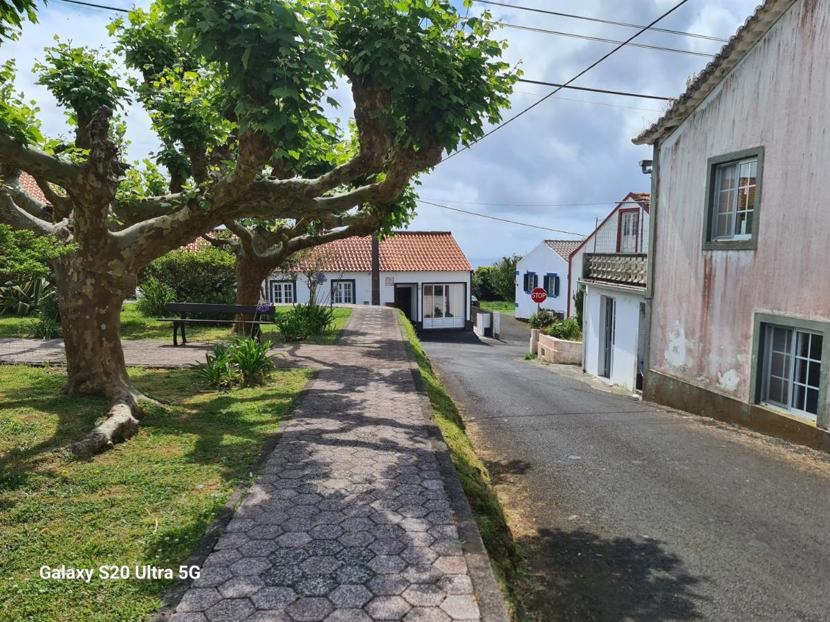 Al Luso Brasileiro Lejlighed Lajes das Flores Eksteriør billede
